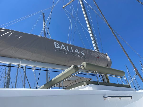 Bali 4.4 | Mela