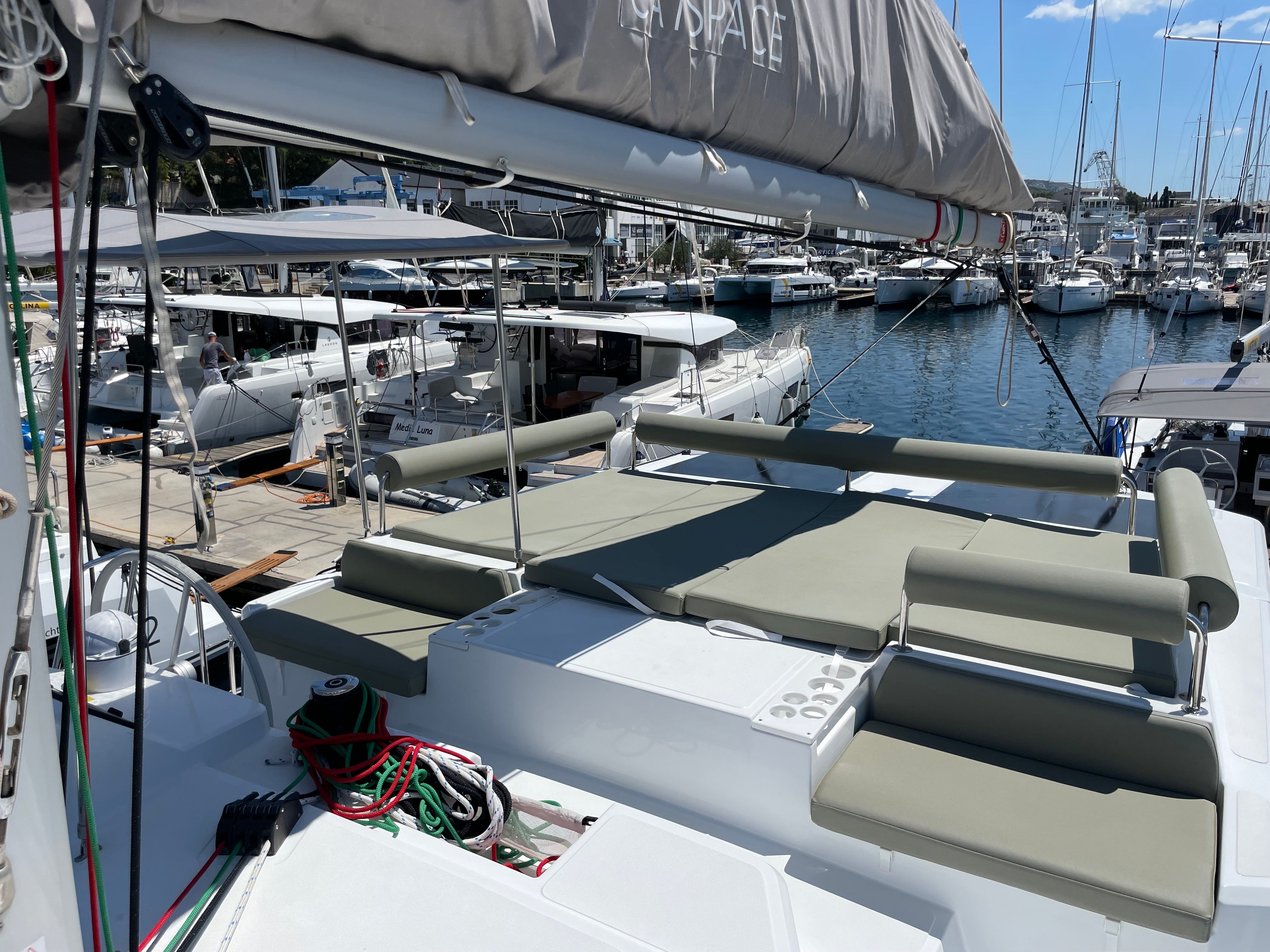 Bali Catspace | Warm Breeze