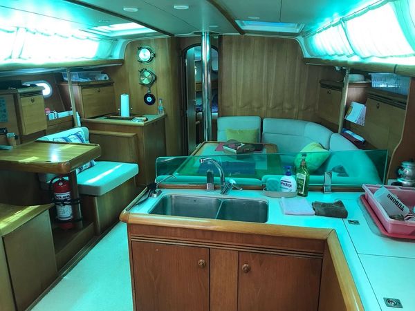 Jeanneau Sun Odyssey 43 | Pretty Girl
