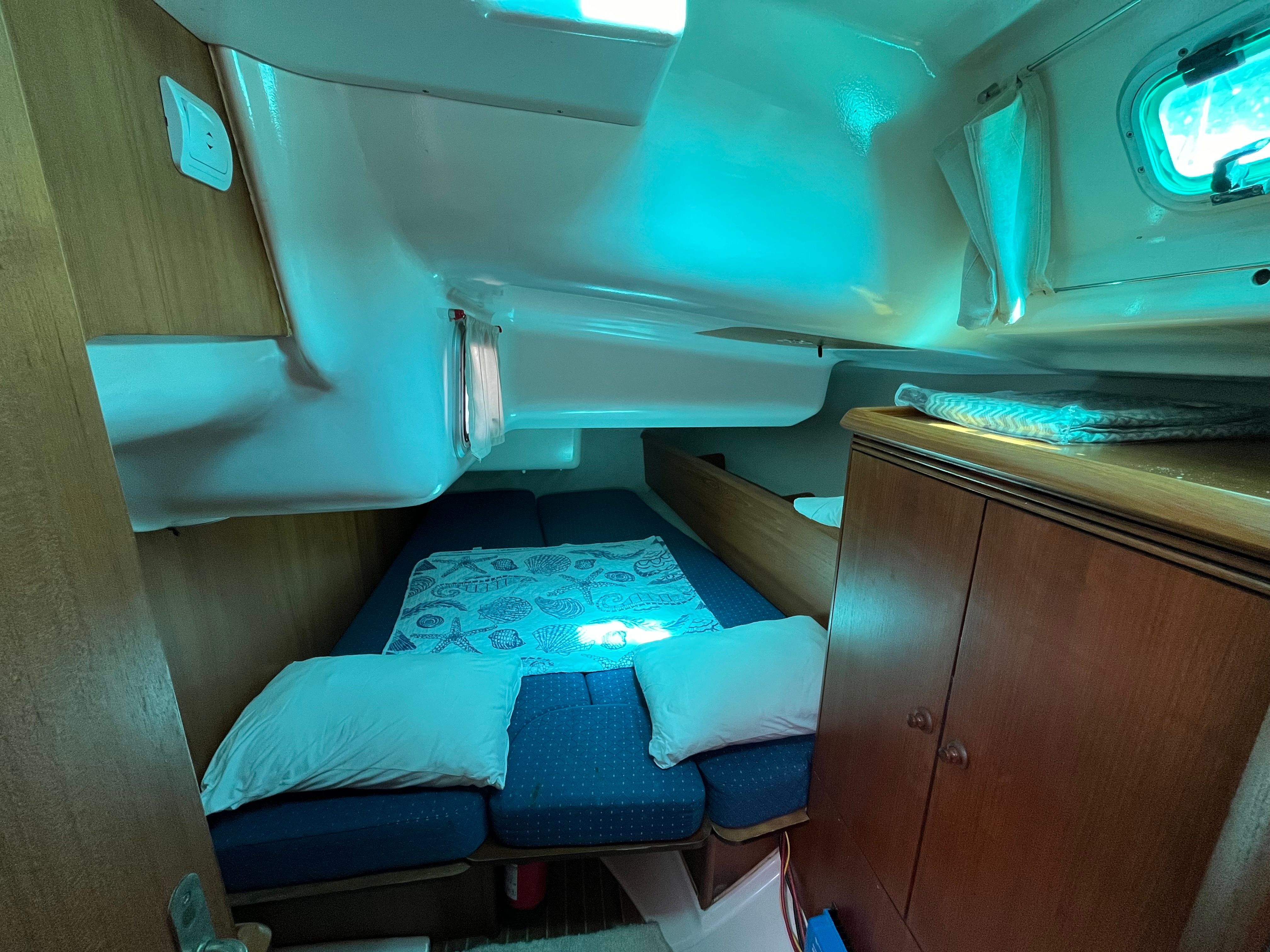 Jeanneau Sun Odyssey 43 | Pretty Girl