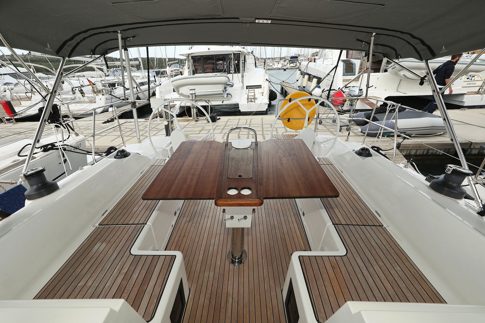 Bavaria C42 | Levente