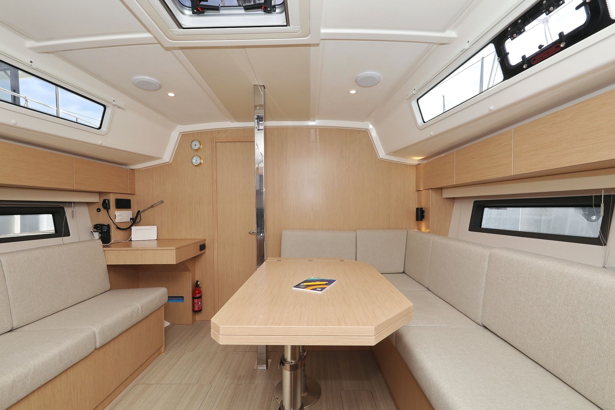 Bavaria C42 | Levente
