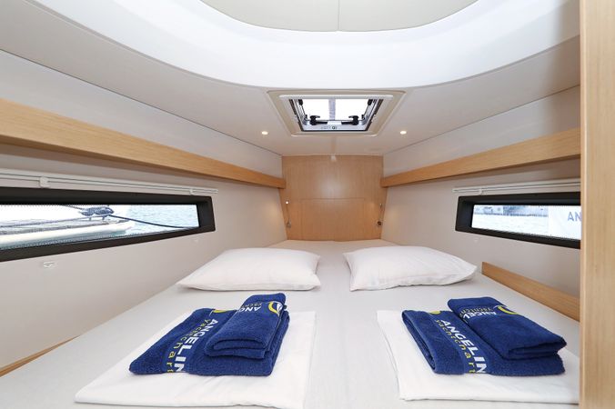 Bavaria C42 | Levente