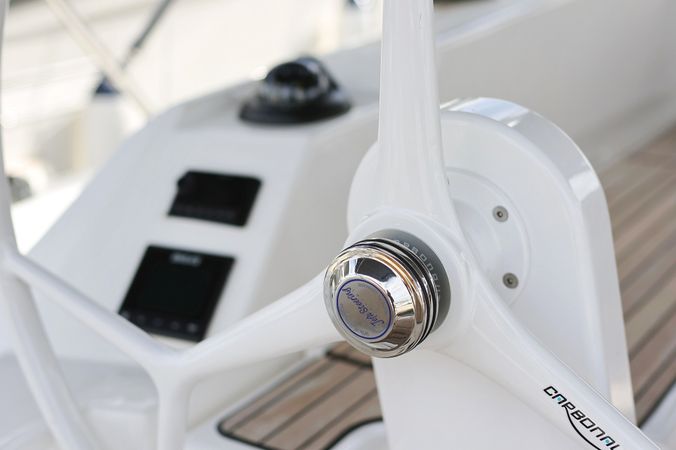 Bavaria C42 | Levente