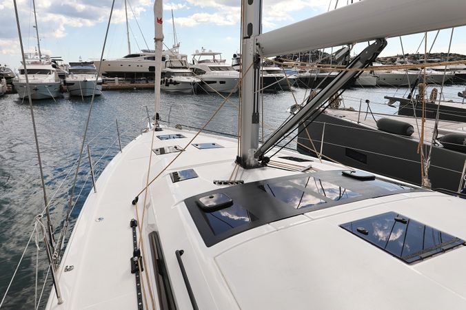 Dufour 470 | Energy