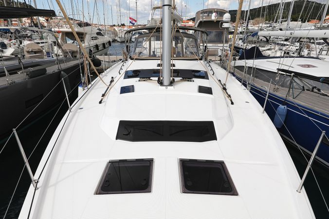 Dufour 470 | Energy