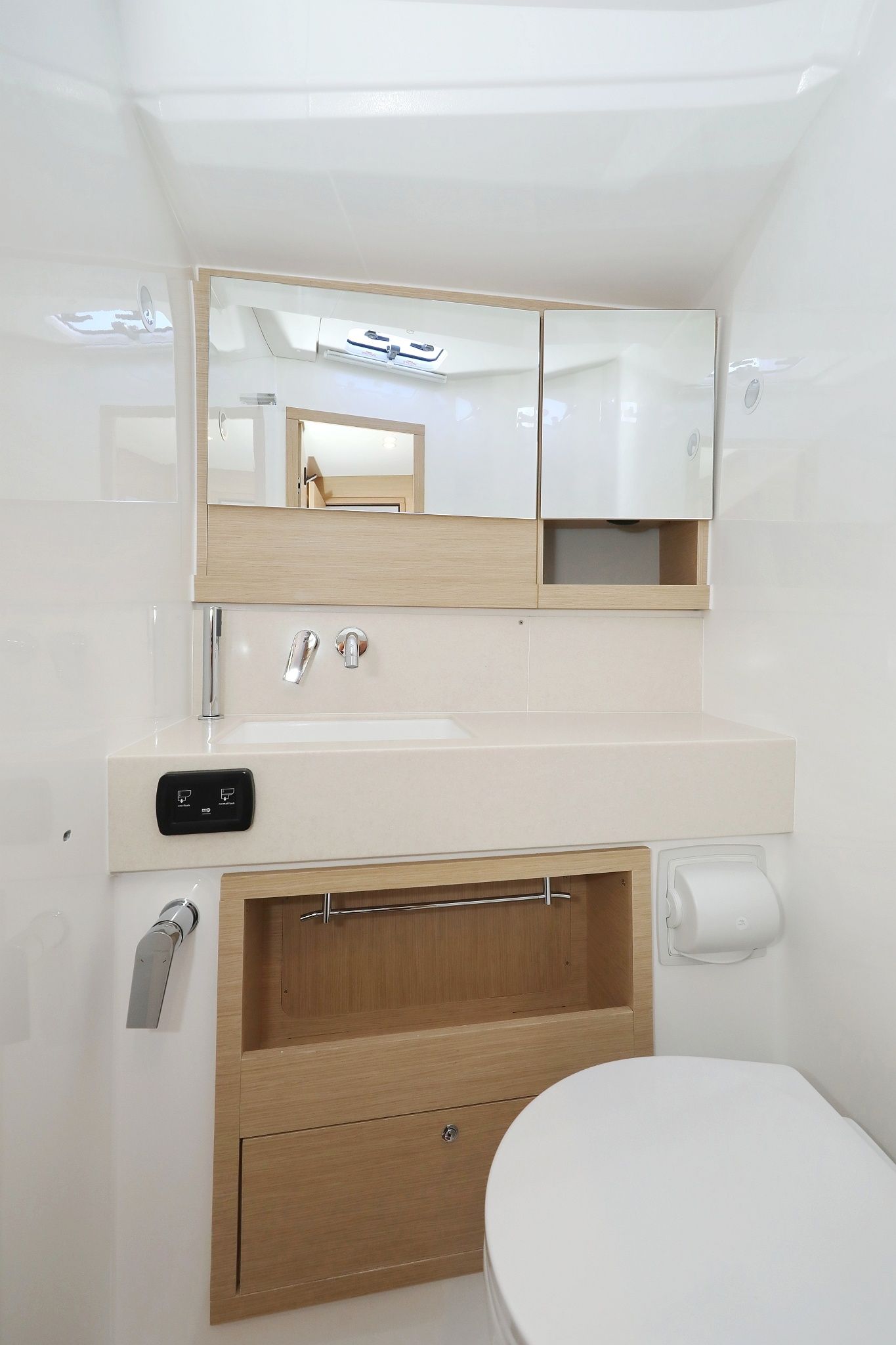 Dufour 530 | Dreamweaver