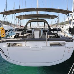 Dufour 44 | Timeless