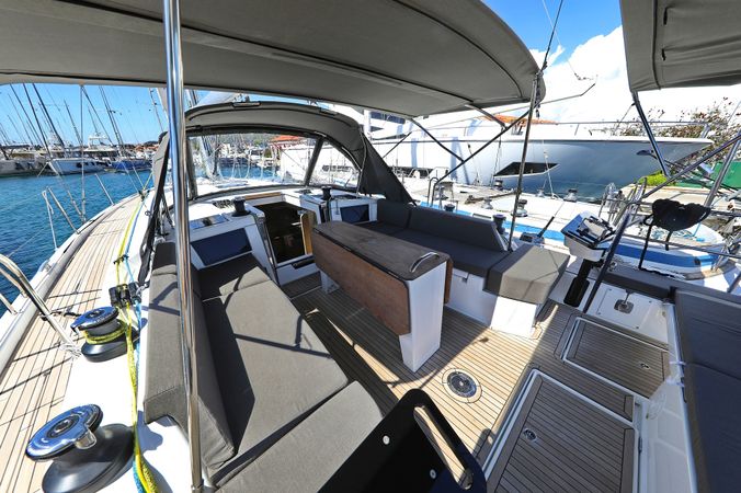 Dufour 44 | Timeless