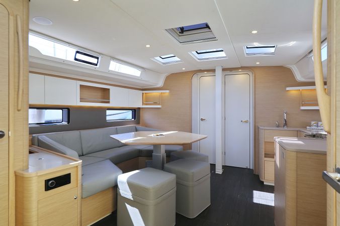 Dufour 44 | Timeless