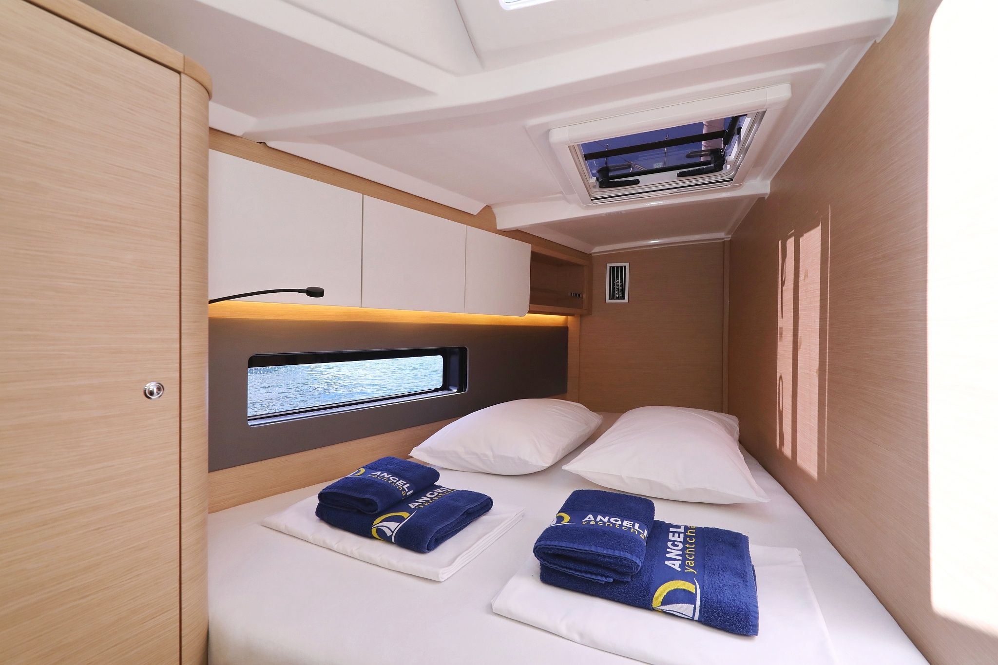 Dufour 44 | Timeless