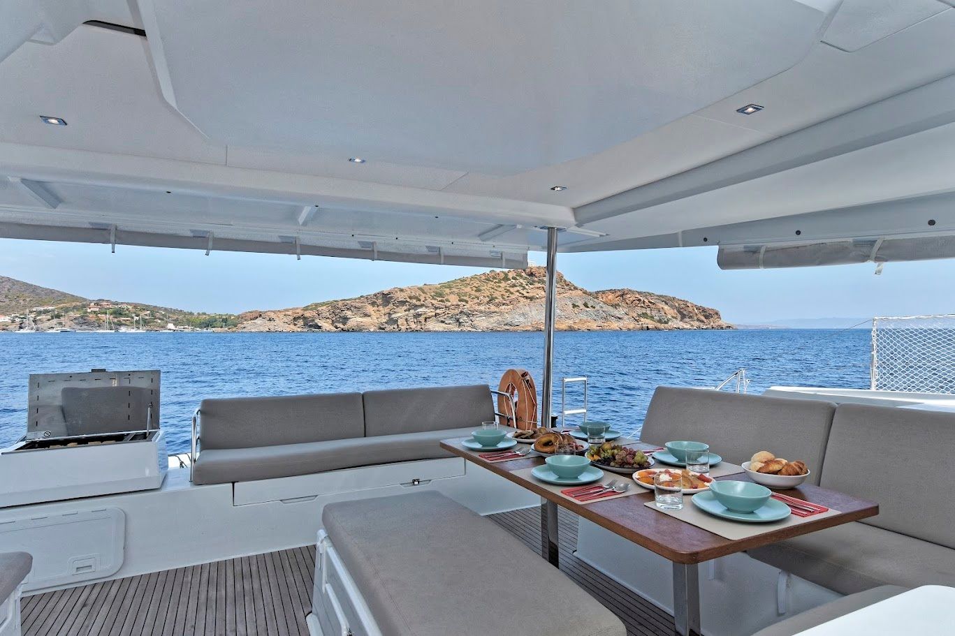 Fountaine Pajot Tanna 47 | Helidoni