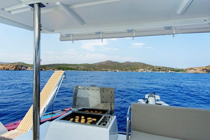 Fountaine Pajot Tanna 47 | Helidoni