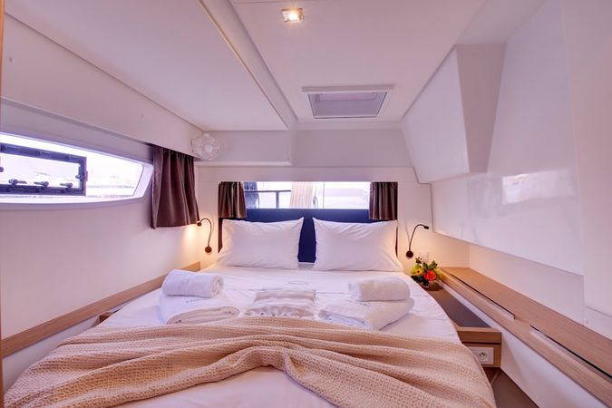 Fountaine Pajot Tanna 47 | Helidoni