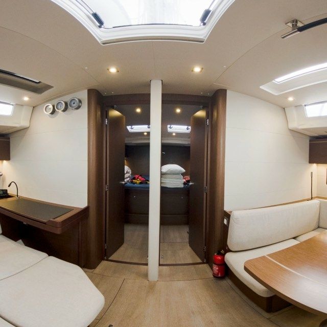 Beneteau Oceanis 51.1 | Mary-Anne