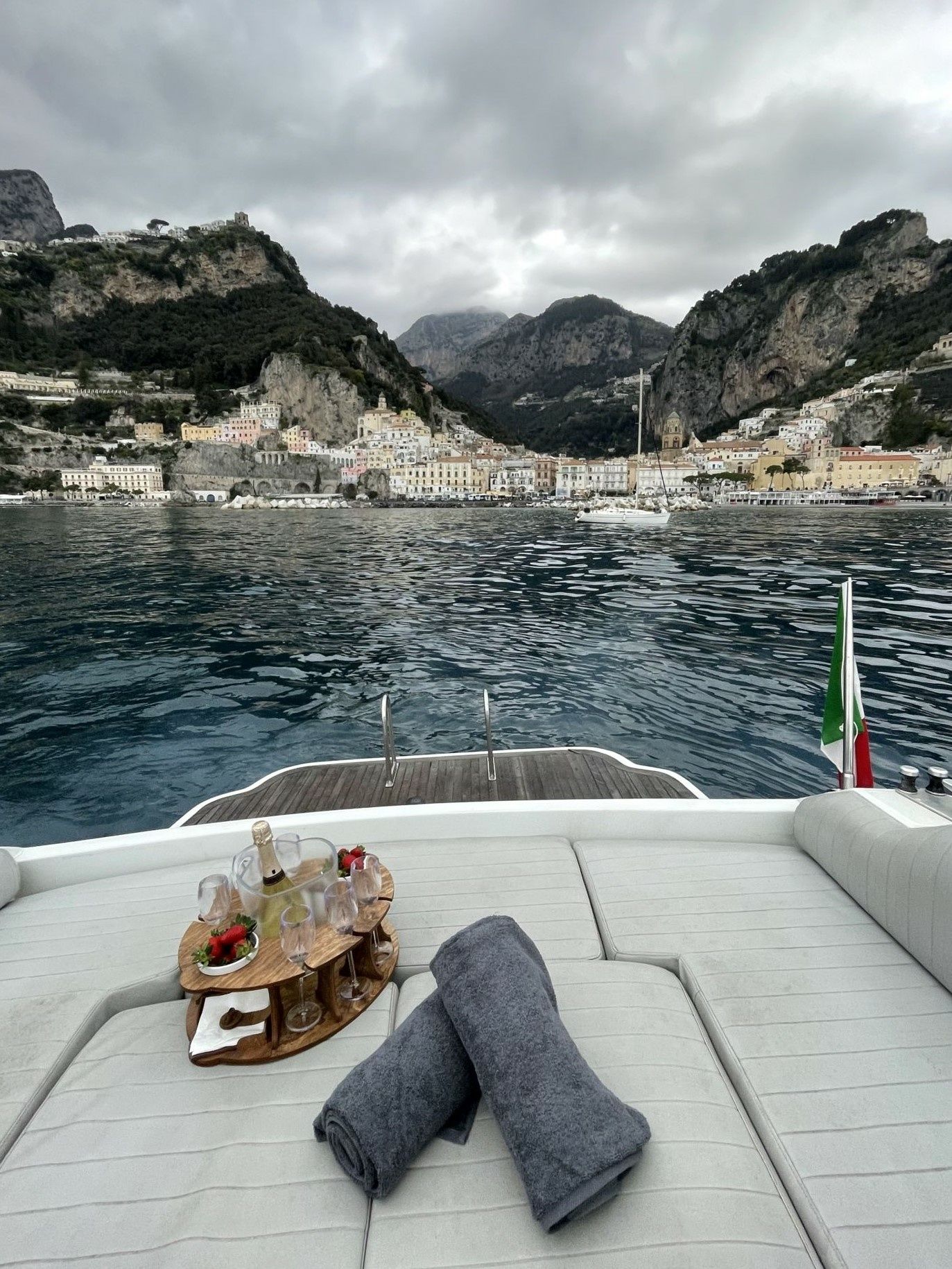 Pershing 33 | Beatrice