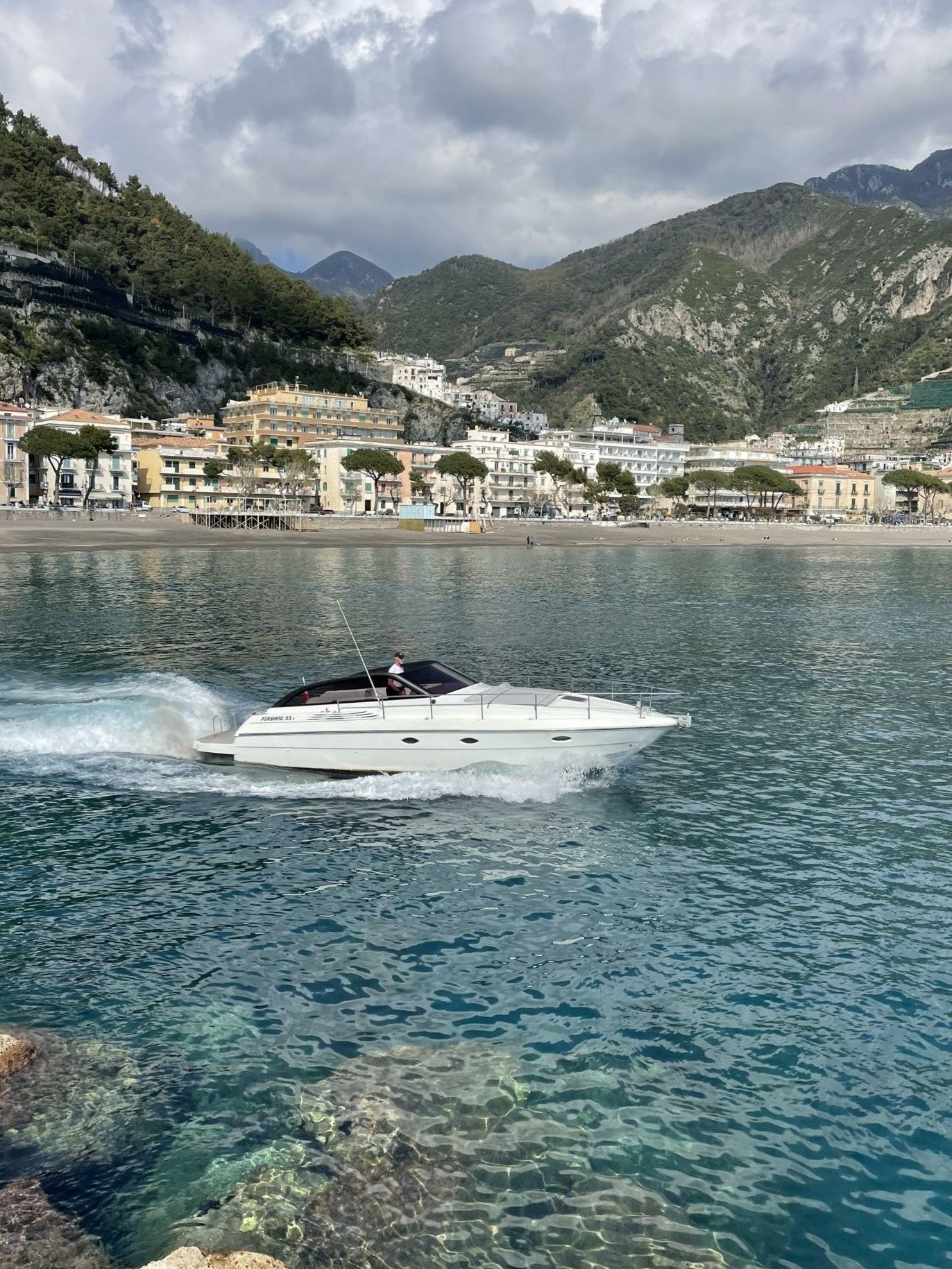 Pershing 33 | Beatrice