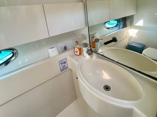 Pershing 33 | Beatrice