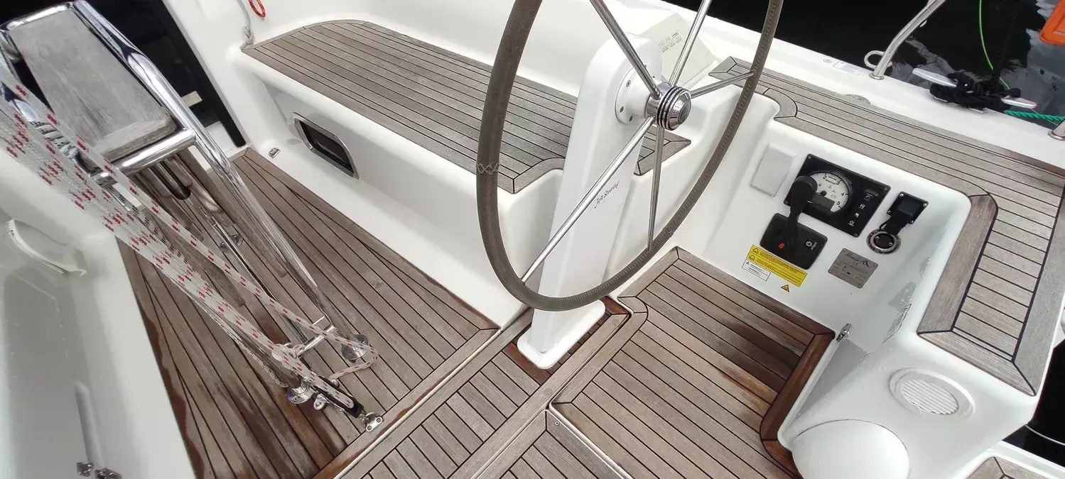 Hanse 315 | Mola 24 Breege