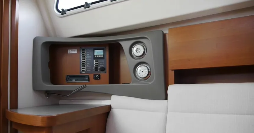 Hanse 325 | Mola 14 Breege15