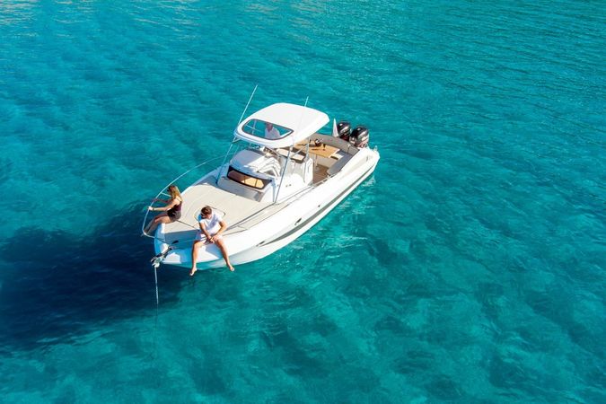 Beneteau Flyer 9 Sundeck | Incredible Too