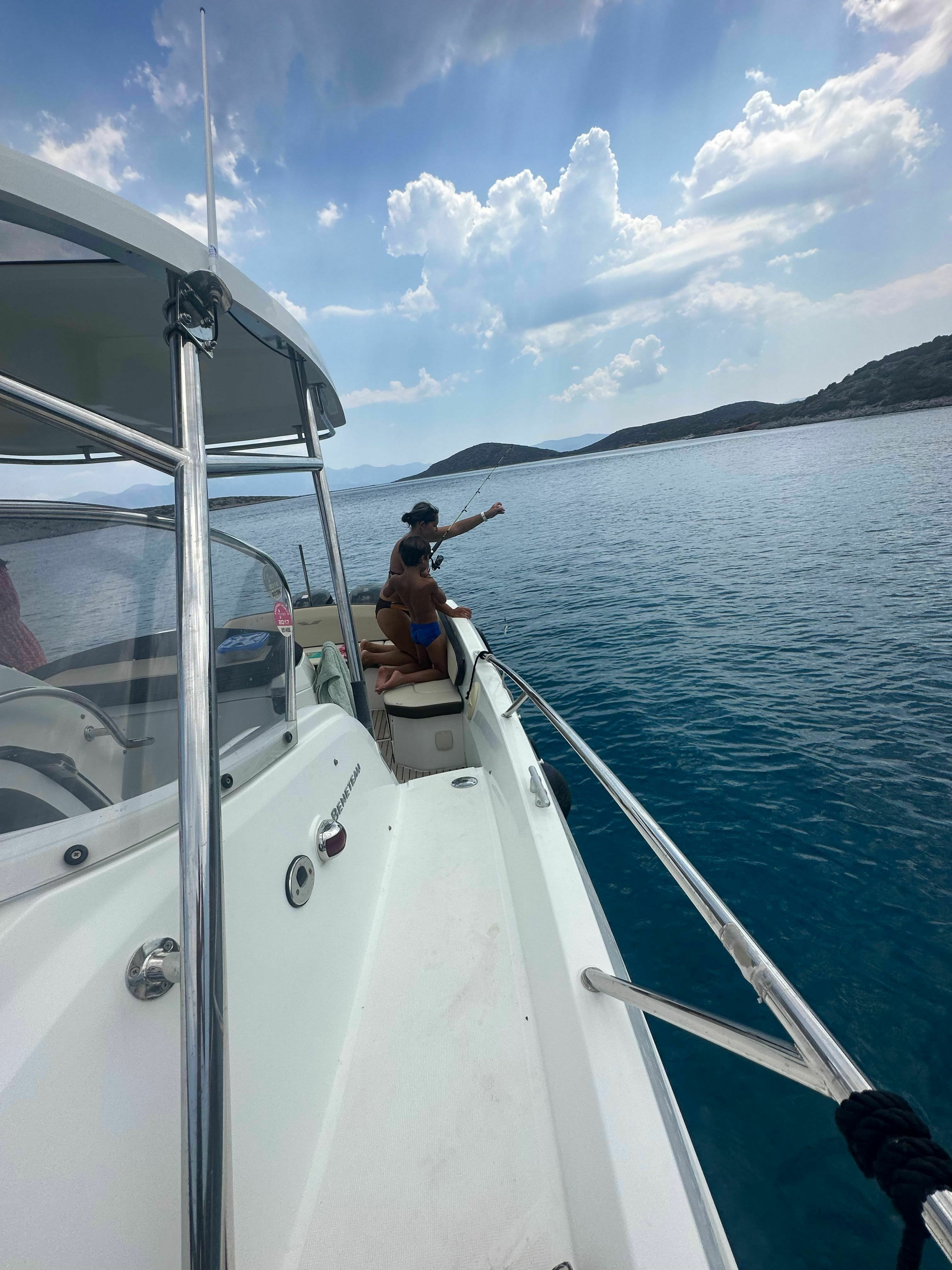 Beneteau Flyer 9 Sundeck | Incredible Too