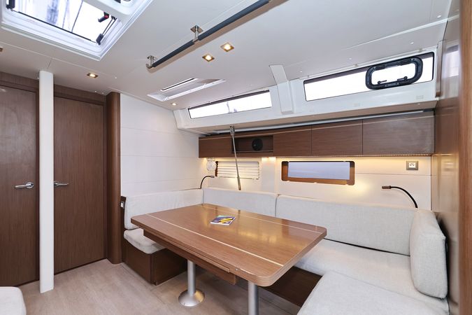 Beneteau Oceanis 51.1 | Seaduction