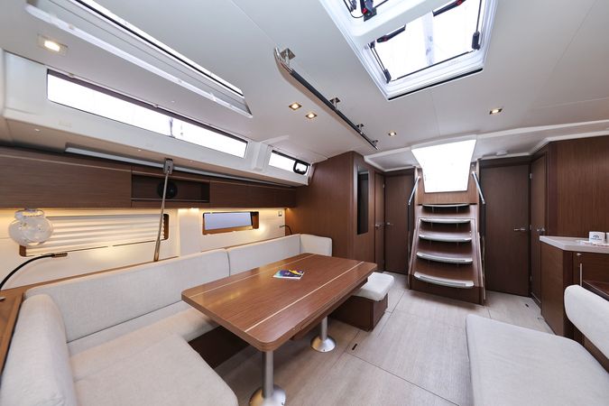 Beneteau Oceanis 51.1 | Seaduction