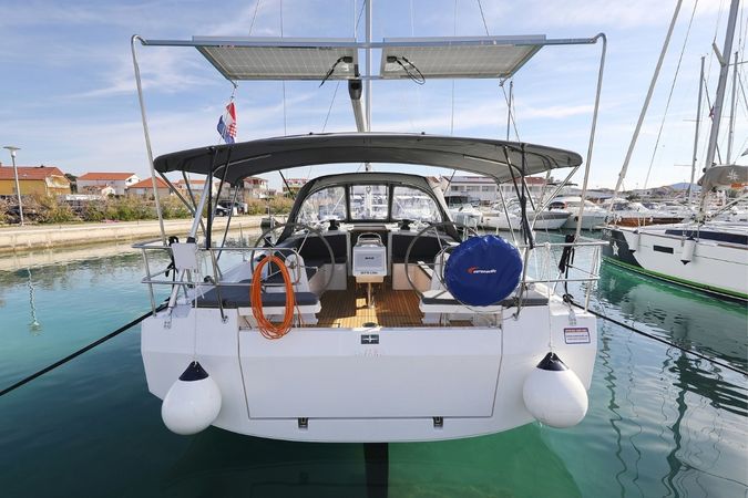 Bavaria C42 | Summertime