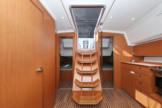 Bavaria C42 | Summertime