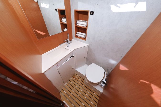 Bavaria C42 | Summertime