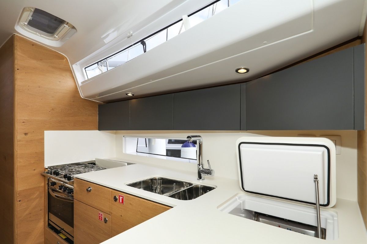 Elan Impression 43 | Seppia