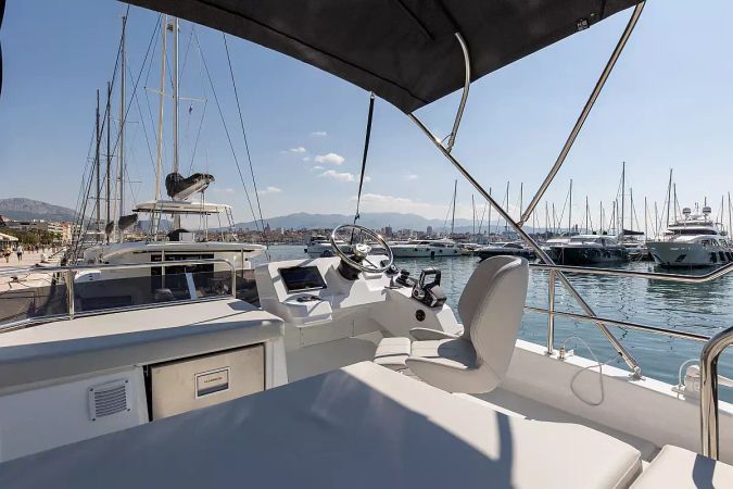 Beneteau Antares 11 Fly | Desiree