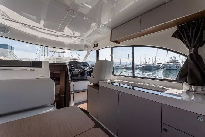 Beneteau Antares 11 Fly | Desiree