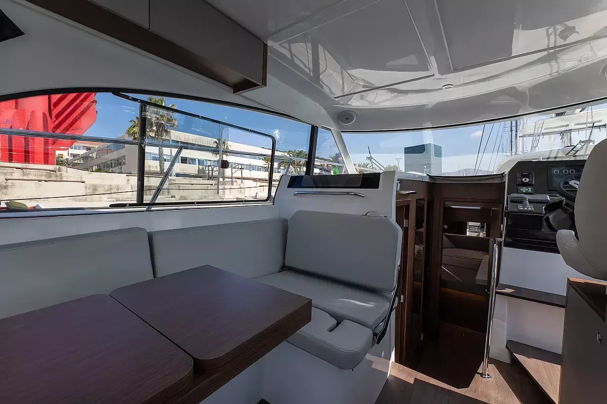 Beneteau Antares 11 Fly | Desiree