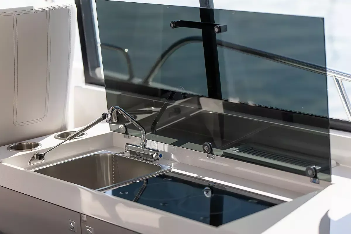 Beneteau Antares 11 Fly | Desiree