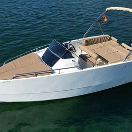 Nuva Yachts M6 | Focus