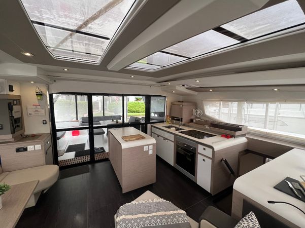 Fountaine Pajot Aura 51 | Amajen