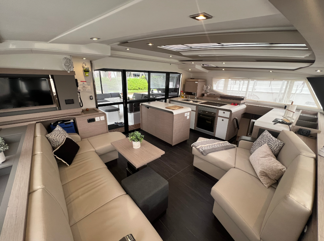 Fountaine Pajot Aura 51 | Amajen