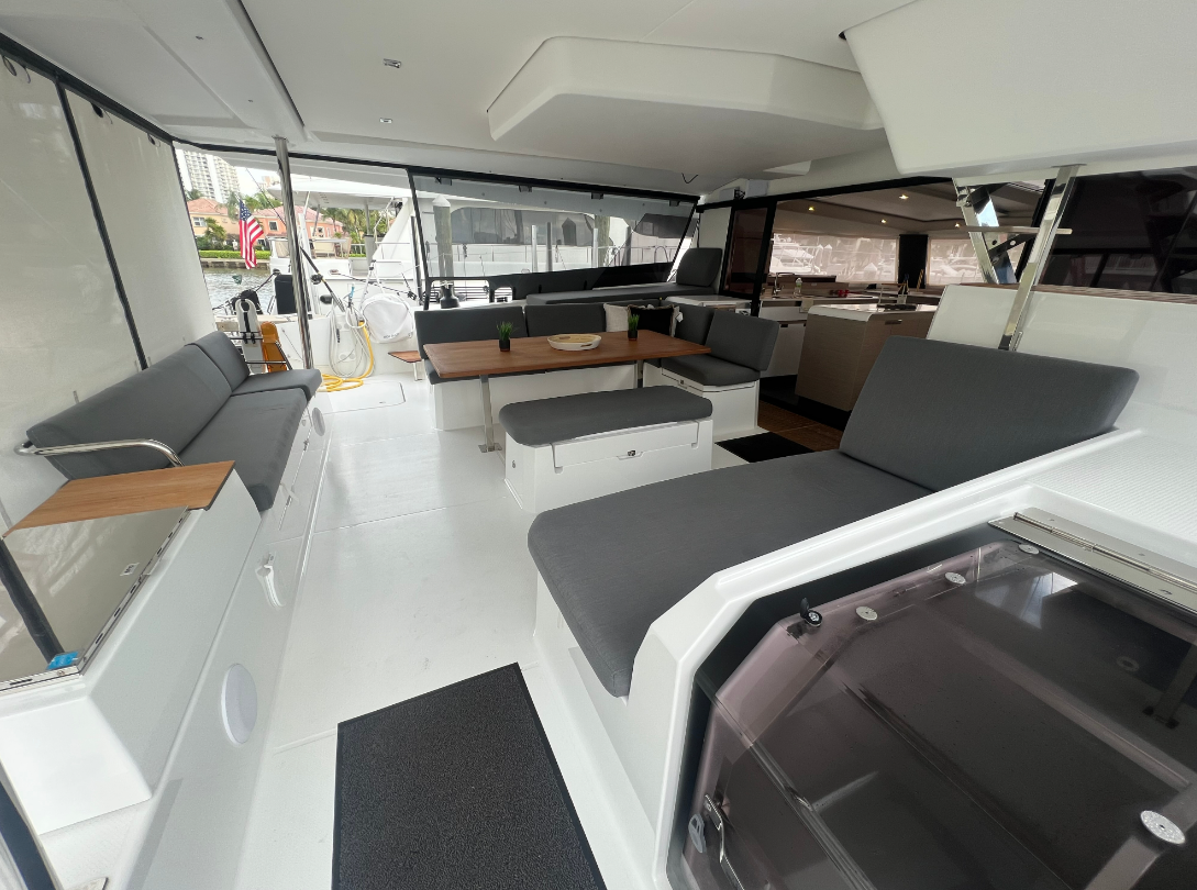Fountaine Pajot Aura 51 | Amajen