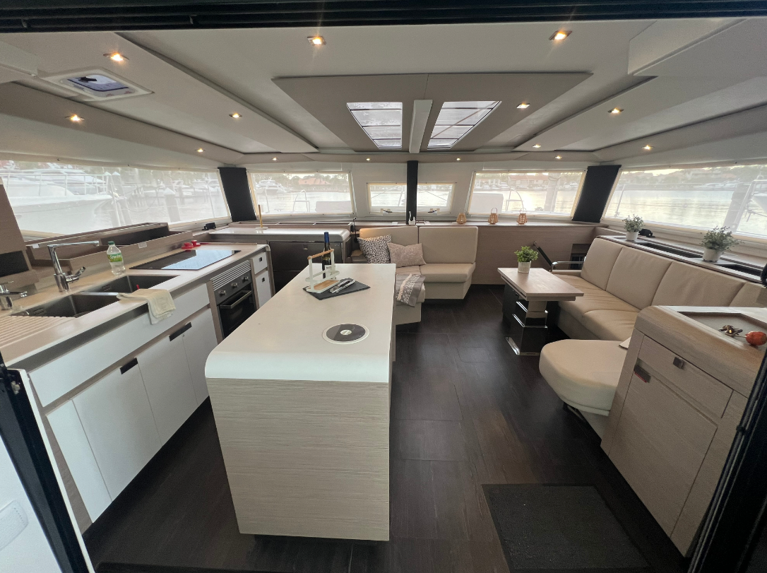 Fountaine Pajot Aura 51 | Amajen