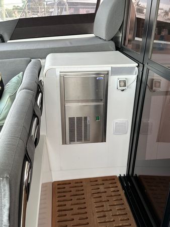 Fountaine Pajot Aura 51 | Amajen