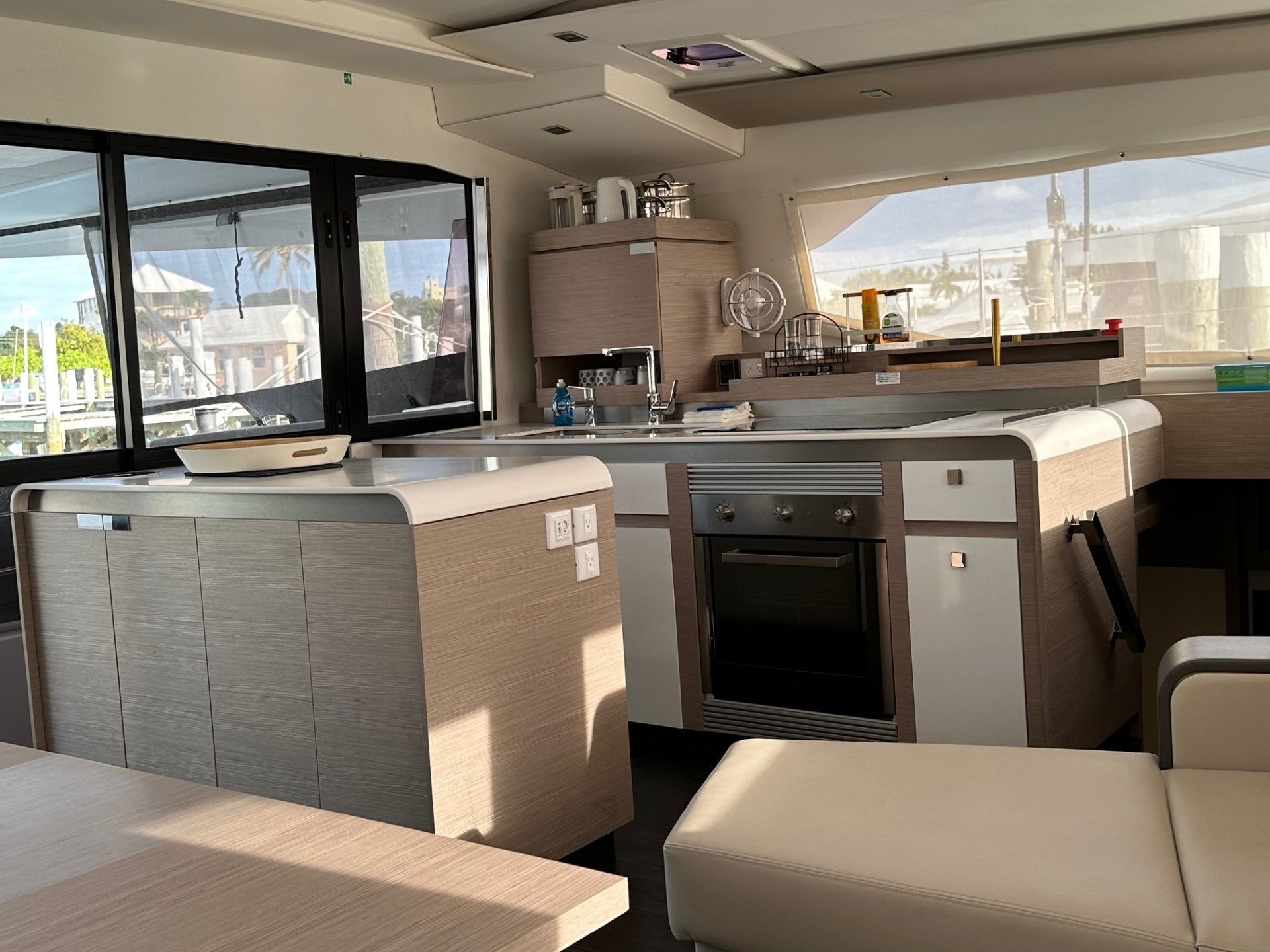 Fountaine Pajot Aura 51 | Amajen