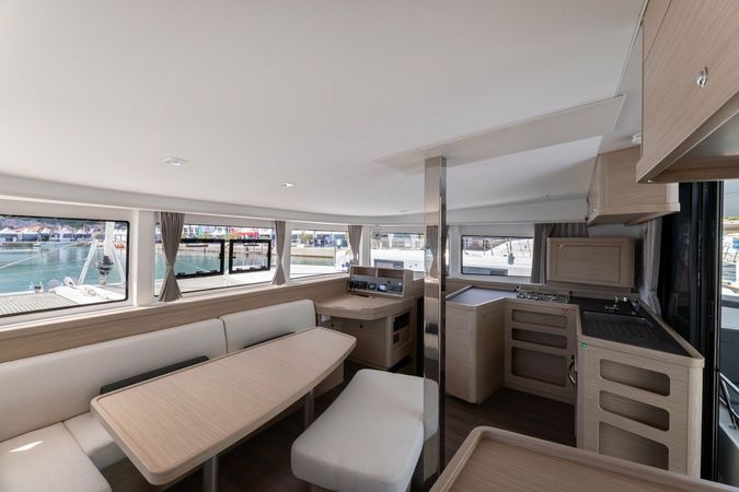 Lagoon 42 | Aventus