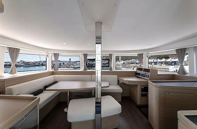 Lagoon 42 | Aventus