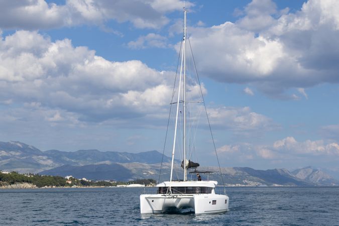 Lagoon 42 | Aventus