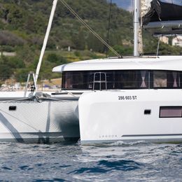 Lagoon 42 | Aventus