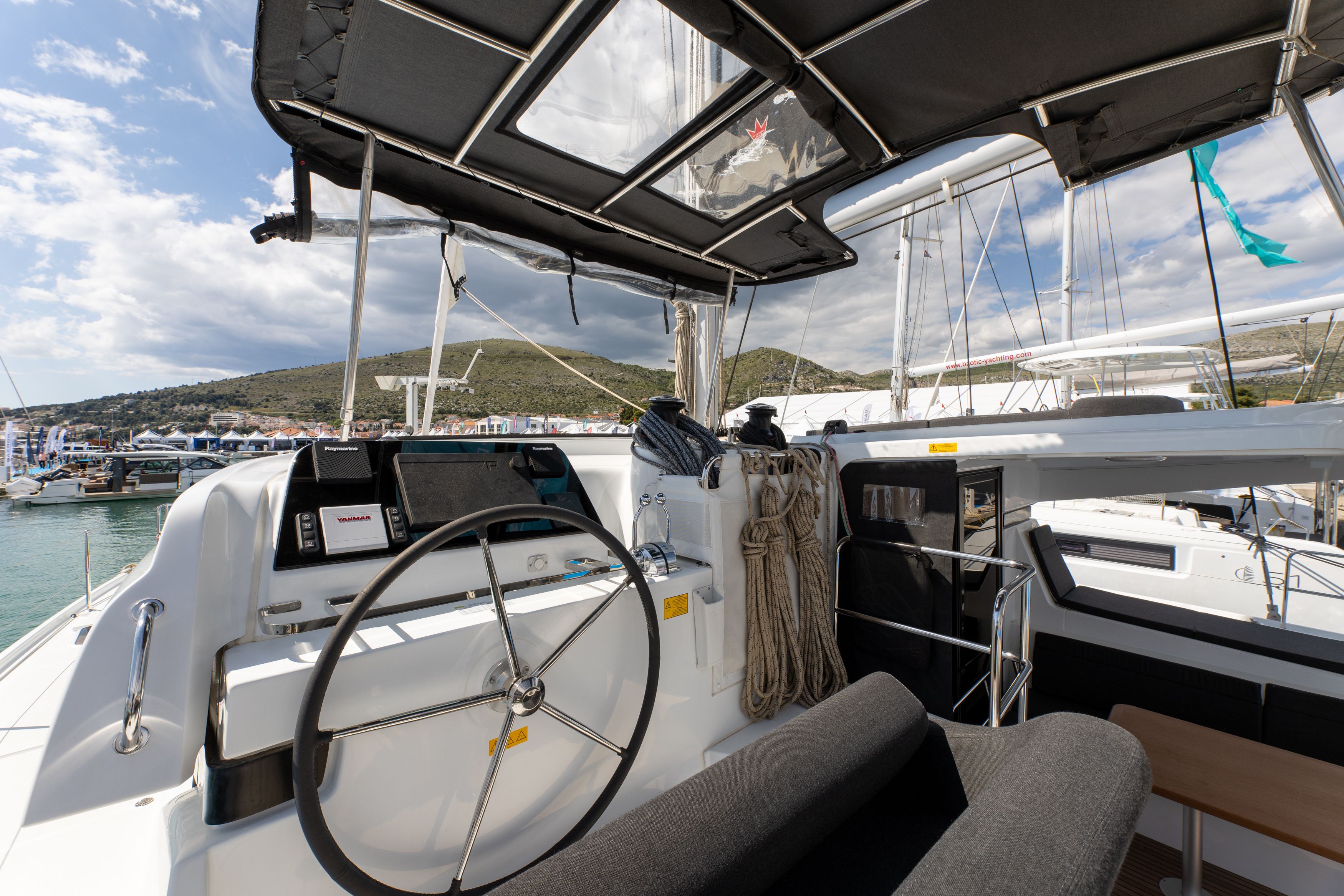 Lagoon 42 | Aventus