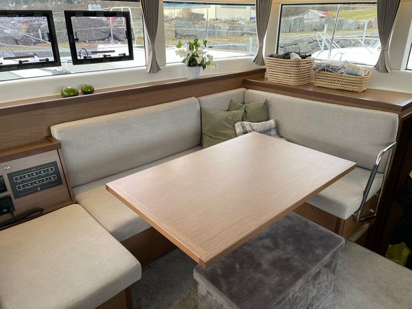 Lagoon 40 | Arctic Charm