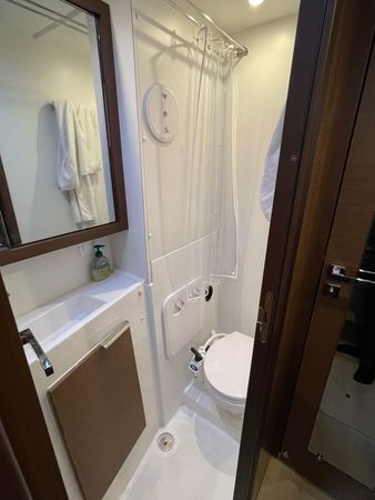 Lagoon 40 | Arctic Charm